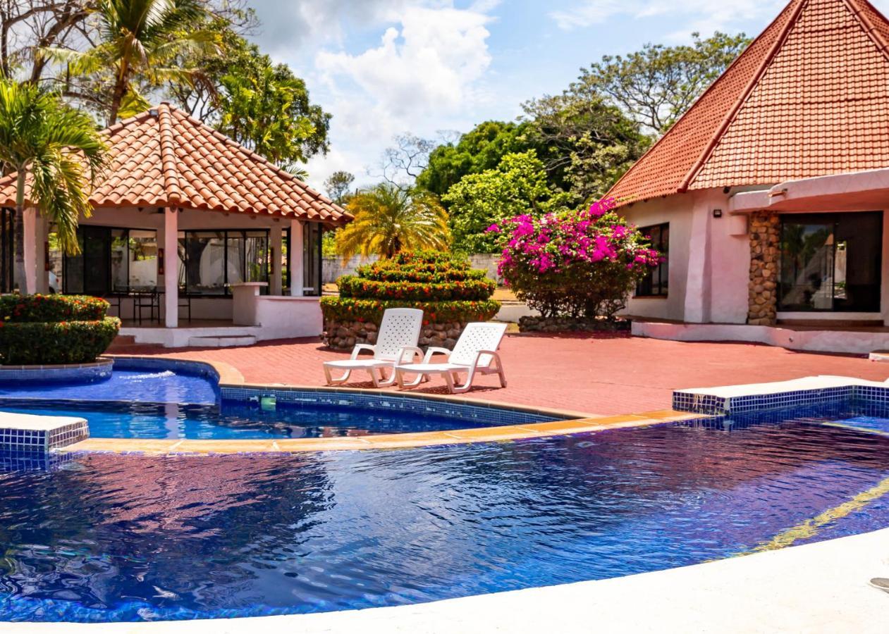 Cottage house نويفا جورجونا المظهر الخارجي الصورة